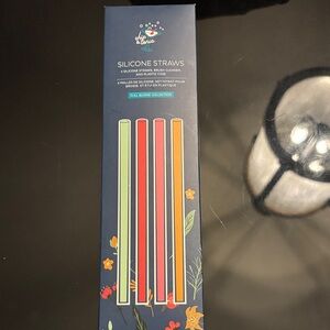Silicone straw set